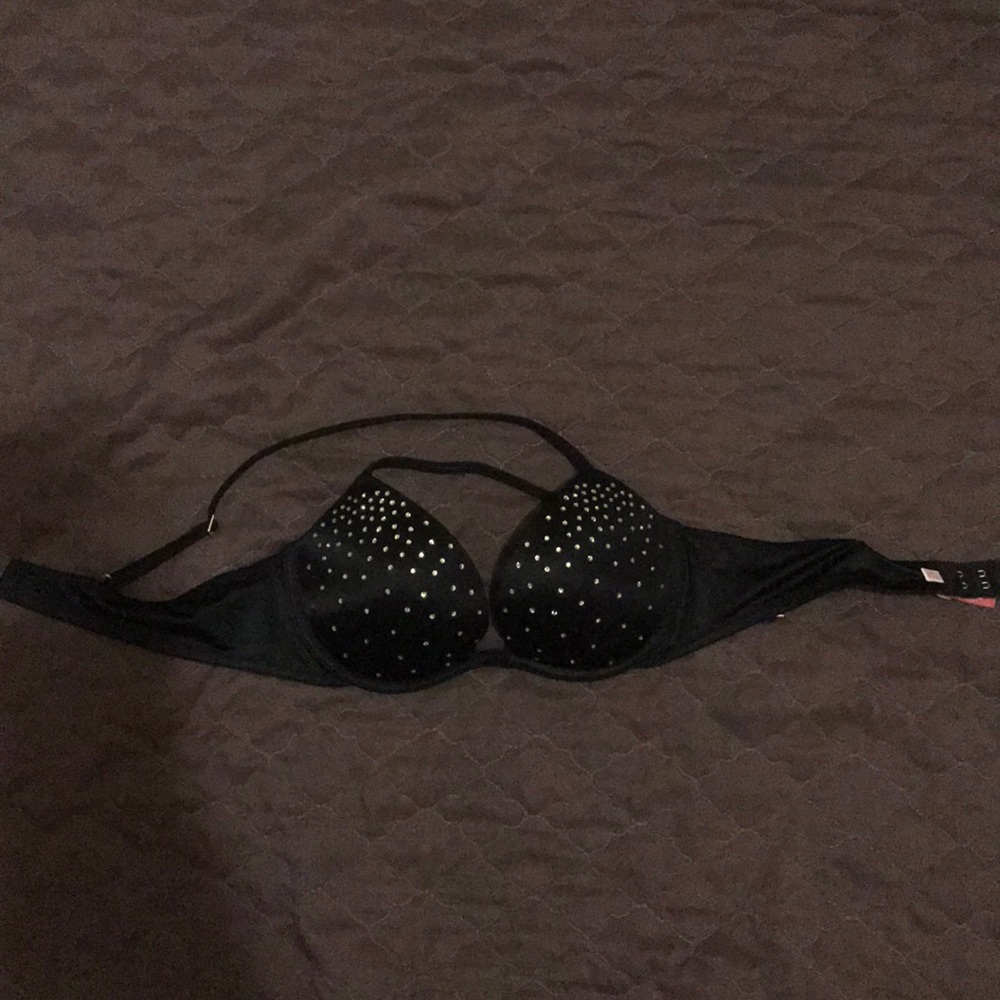 Victoria’s Secret push-up bra